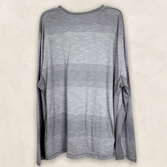 Calvin Klein Jeans Men’s Grey Crewneck Long Sleeve Tee Shirt Sz XXL - Picture 2 of 11